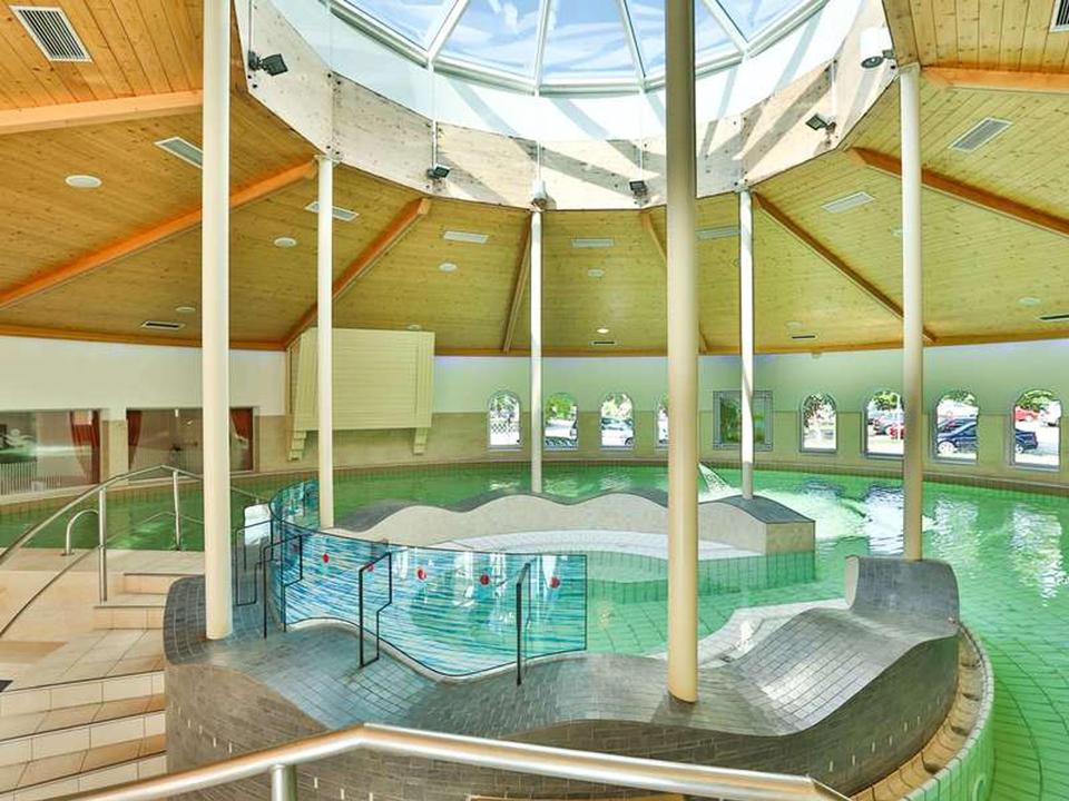 Hallenbad