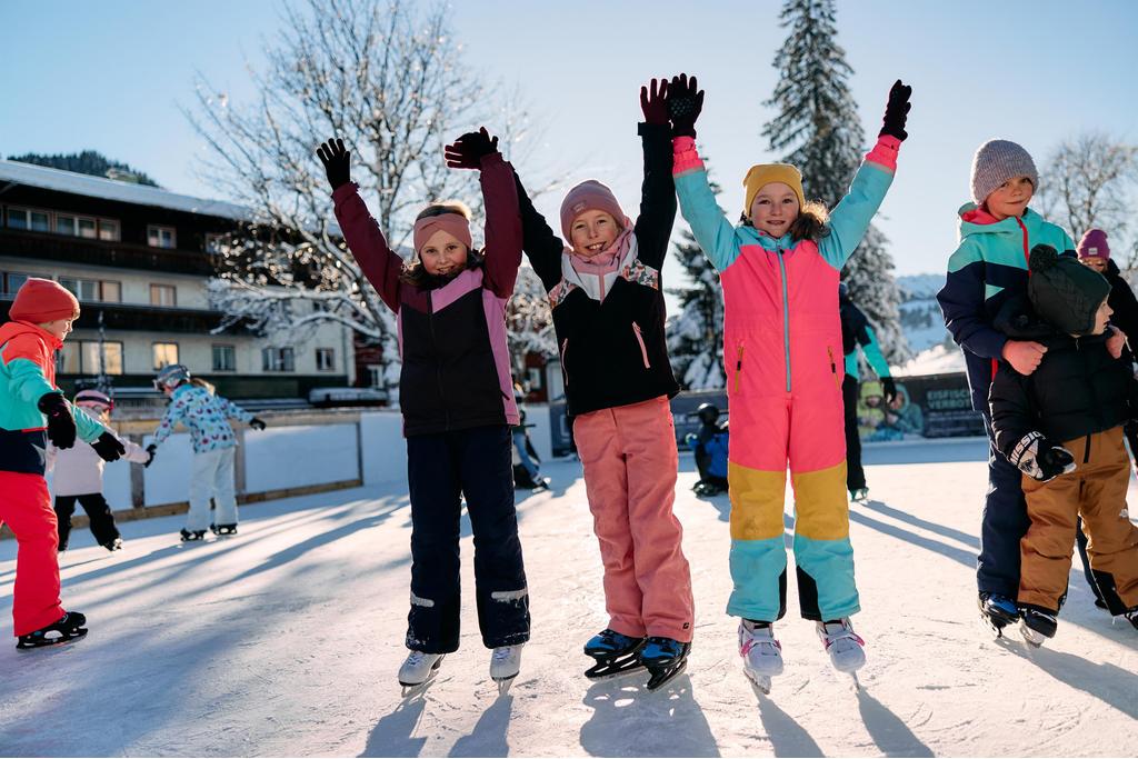 Eislaufen Riezlern Winter