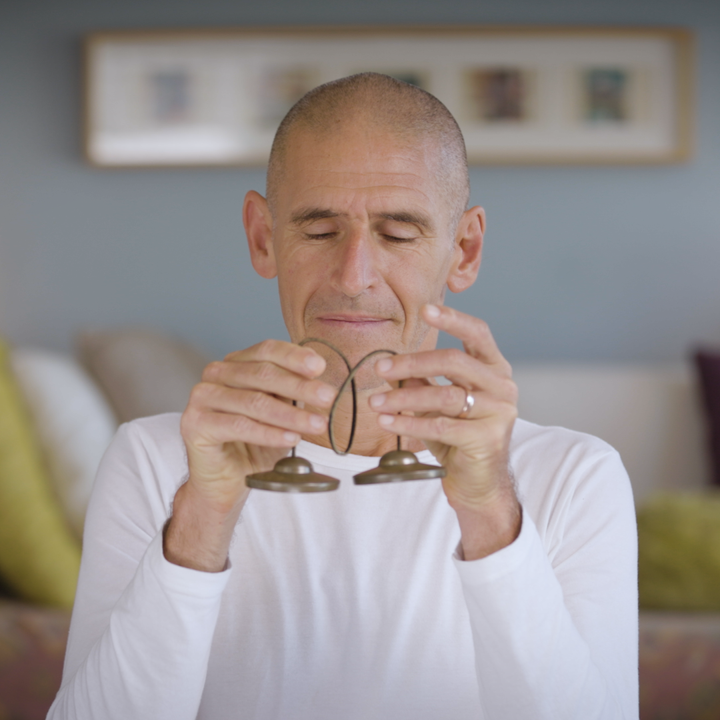 Yoga und Meditaton mit Florian Palzinksy