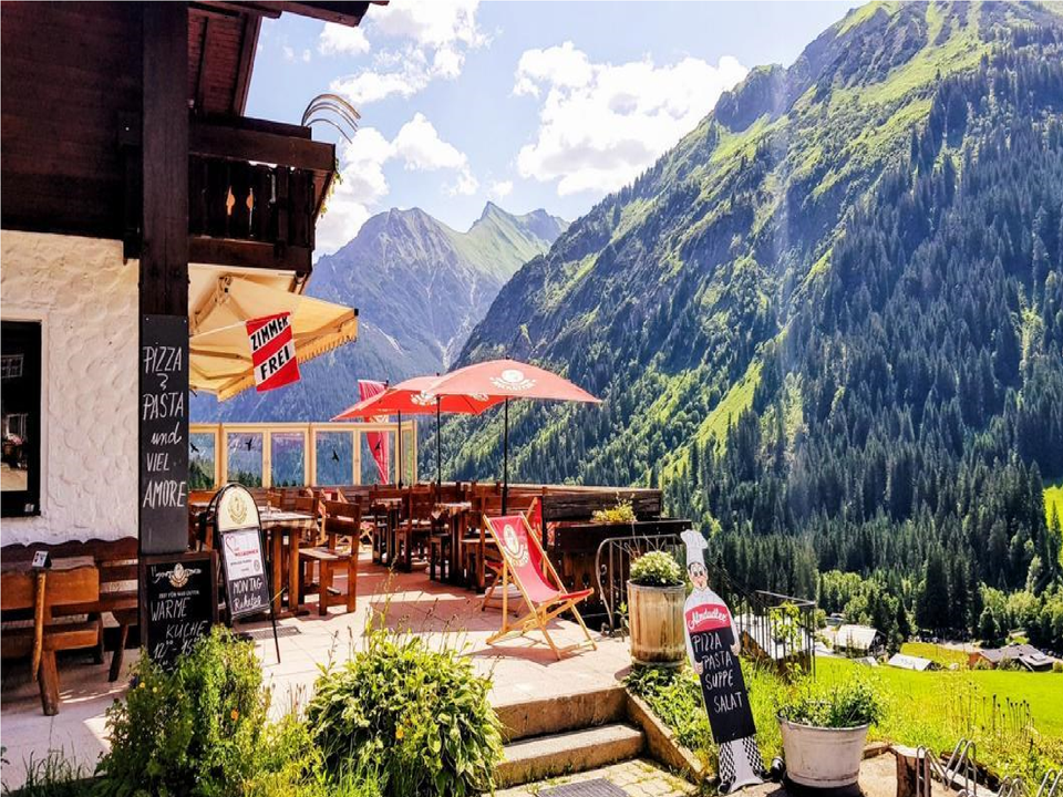 Starzelhaus Pizzeria La Marmotta Mittelberg