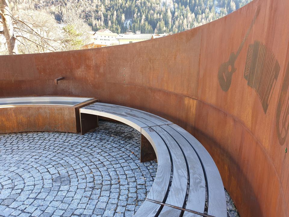 -tvb-tiroler-oberland-rebecca-pult-pfunds-kerle-platz_1_954672418.jpg
