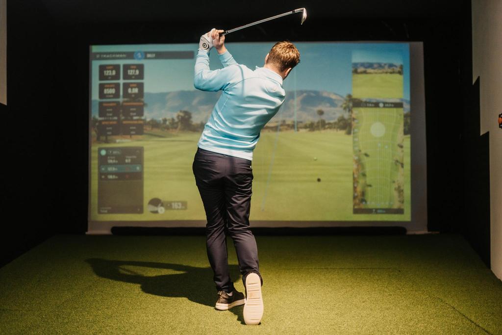 Indoor Golf