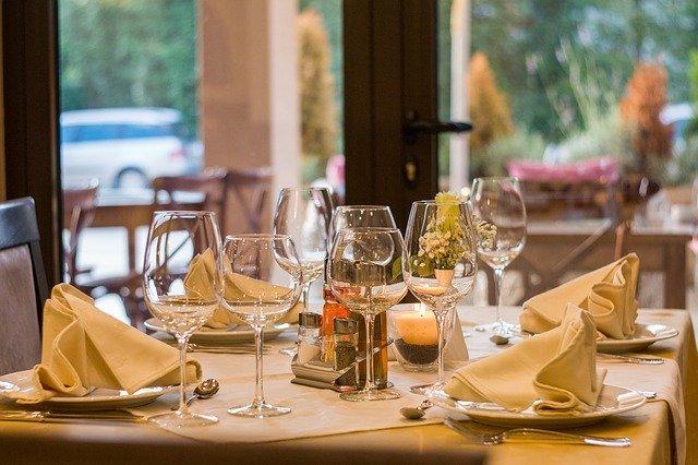 restaurant (c) pixabay_Nenad Maric