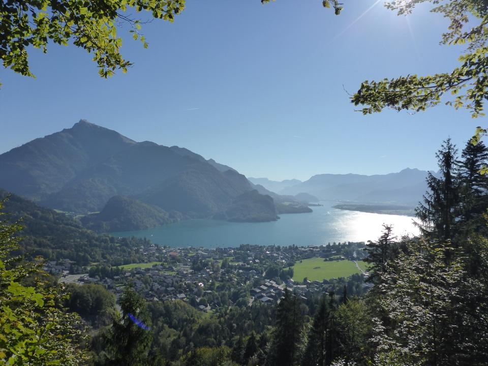 Blick auf  St.Gilgen und den Schafberg im Hintergrund