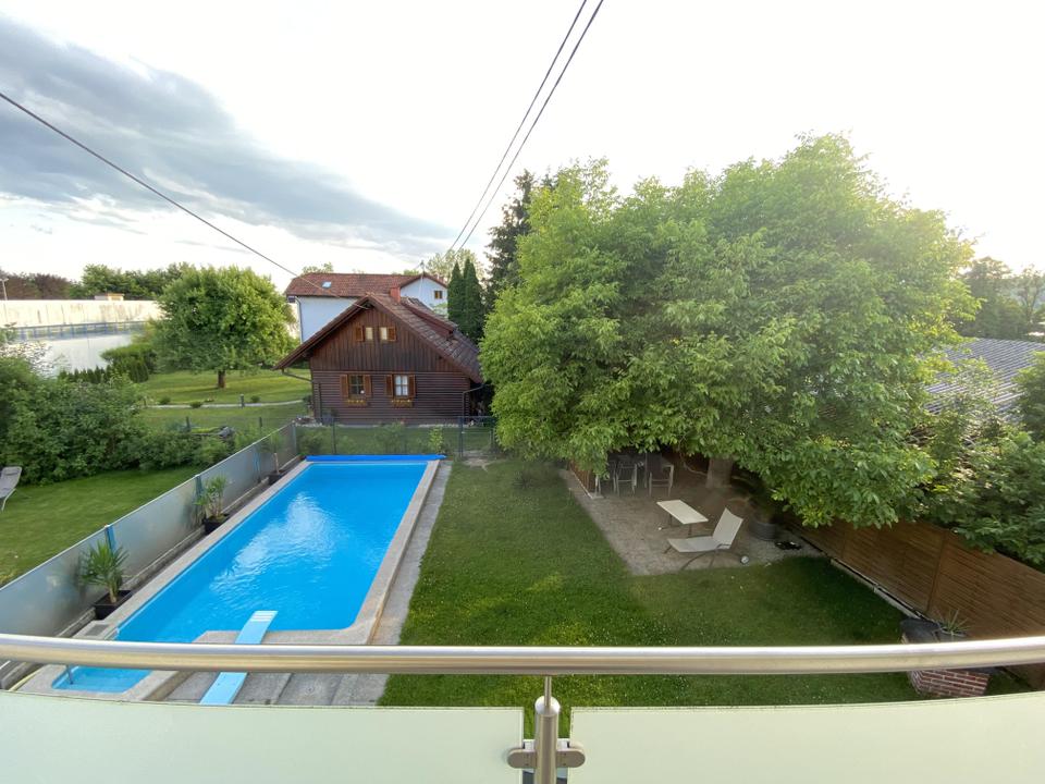 Ferienwohnung Nussbaumblick Ausblick Garten