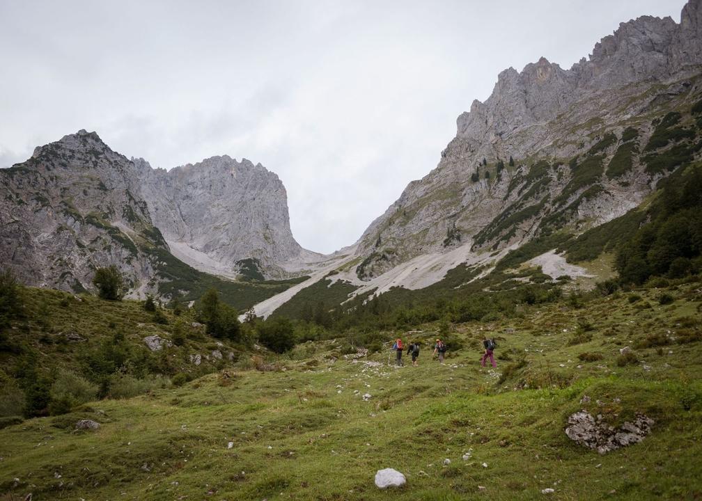 Kaisergebirge bei Ellmau-Going, Klammlsteig zur Gruttenhuette, Adlerweg Etappe 02_Tirol Werbung_Schwarz Jens_Ellmau.jpg