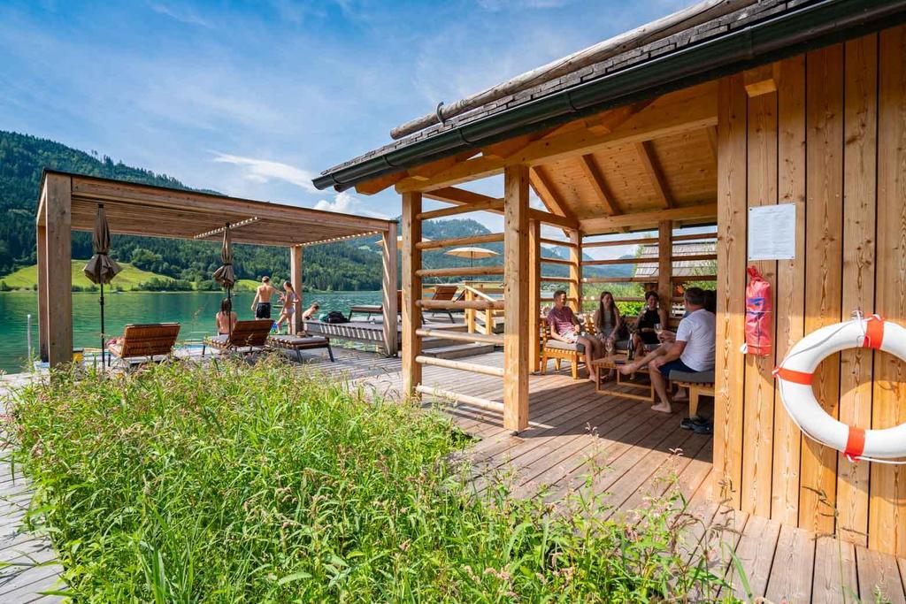 Zusammen sein direkt am See beim Badehaus