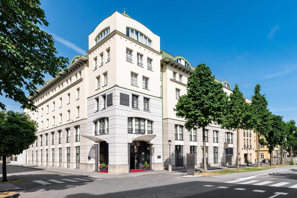 NH_Collection_Salzburg_City_Facade_daytime_sunny