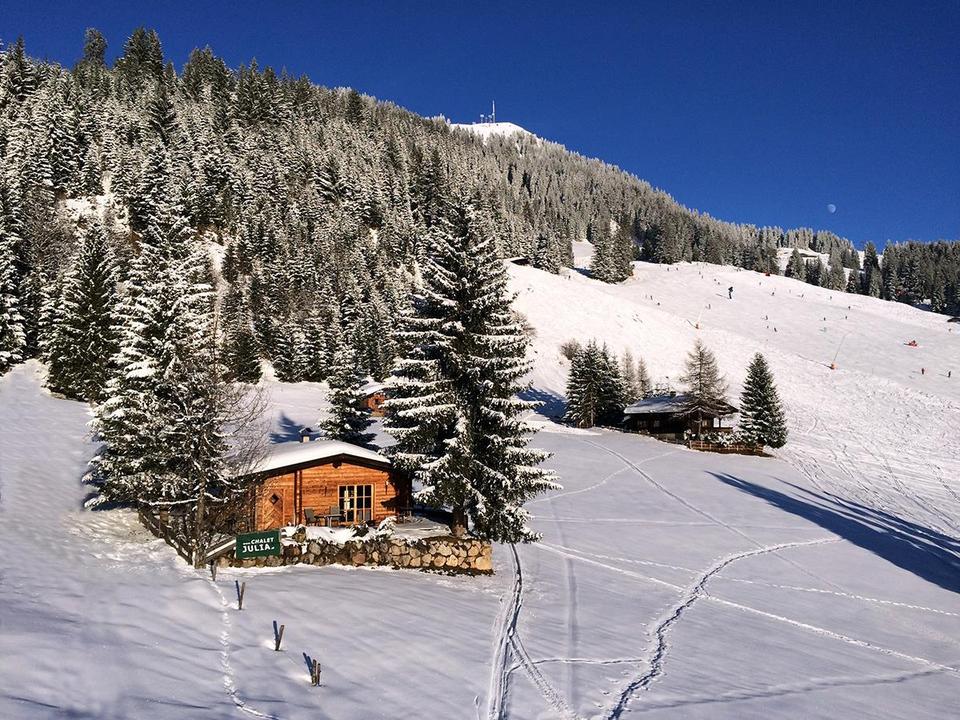 Chalet Julia im Winter mit Blick zur Hohen Salve