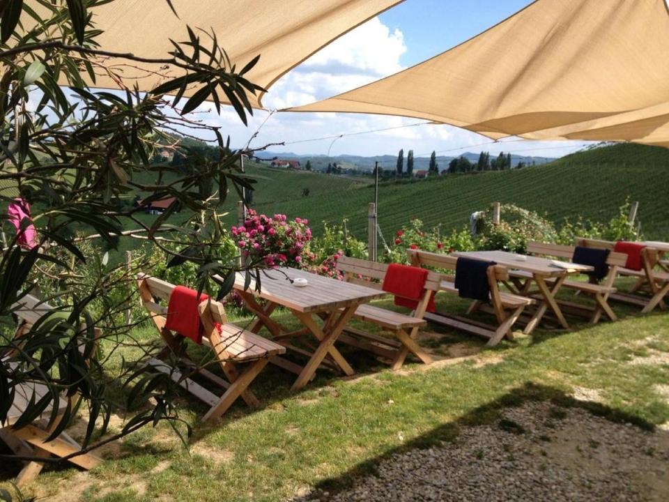 Weingut Kögl Buschenschank