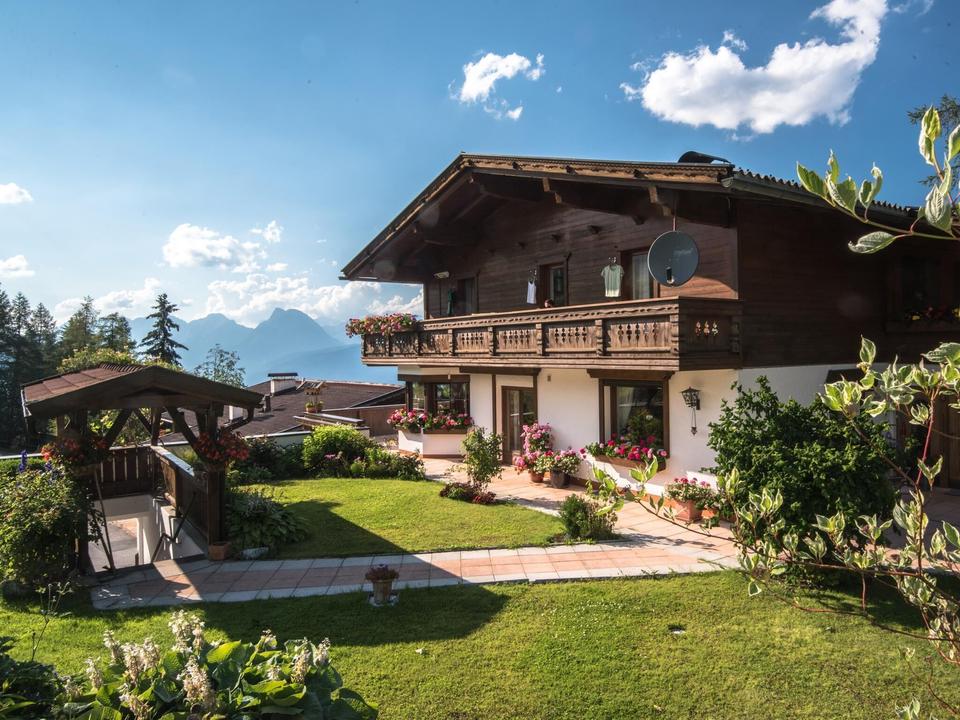 Haus SchwaningerAussen im Sommer
