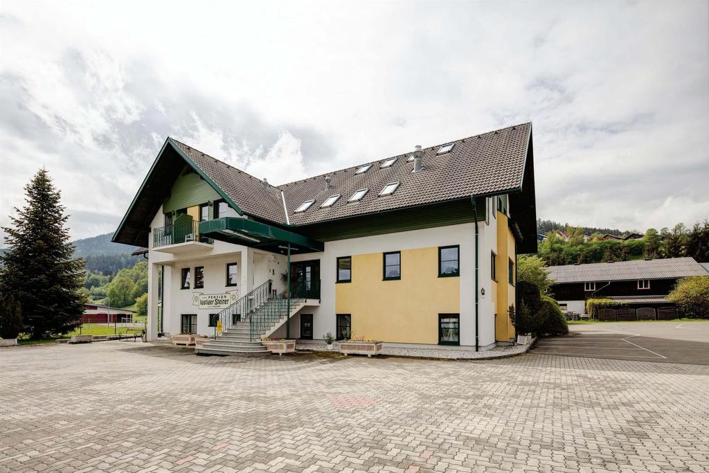 Gasthaus Pension "Zum lustigen Steirer"