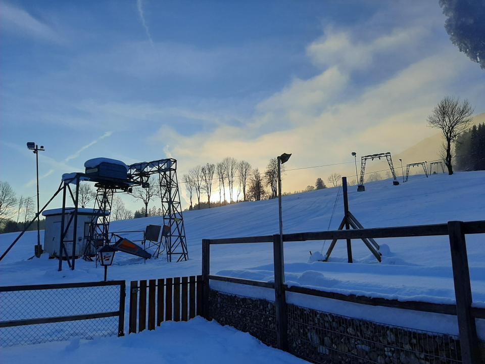 Skilift Raungwiese direkt an der Skihütte