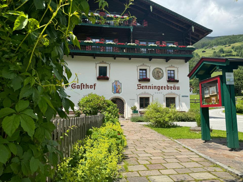 Haupteingang Hotel