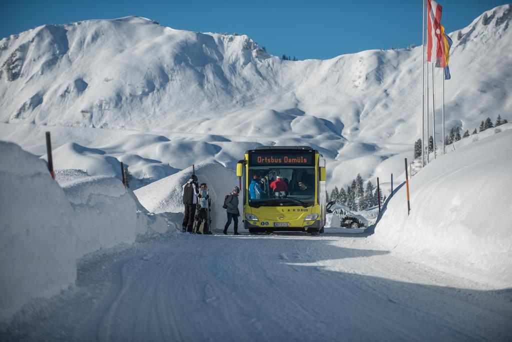 Bus