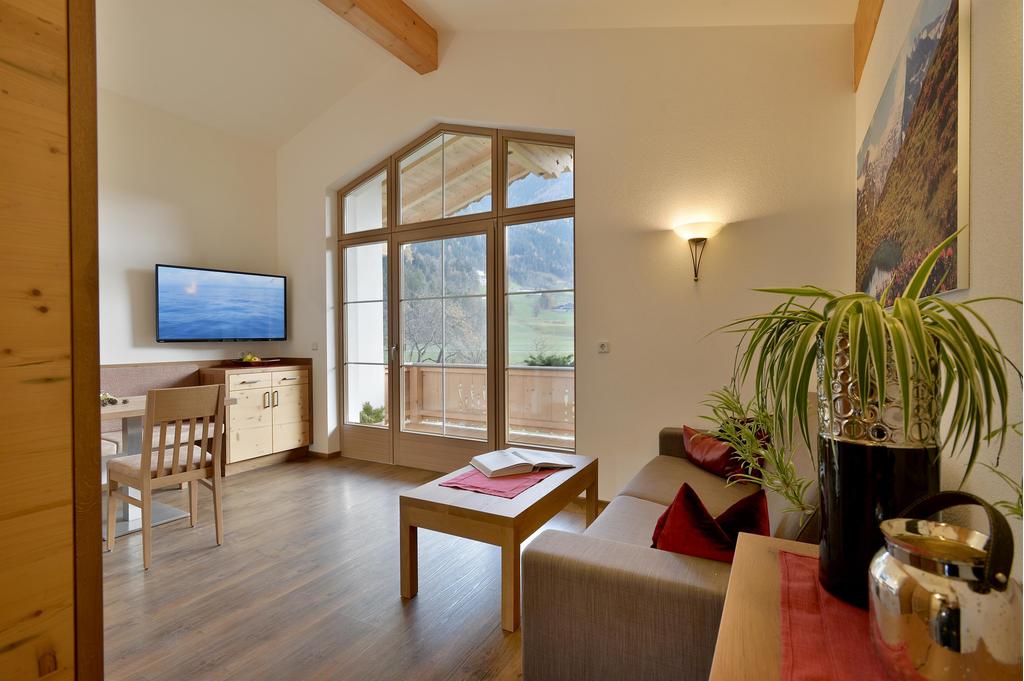 Haus-Sonnblick-Rauch-Ramsau-347-Wohnzimmer