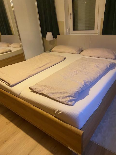 Doppelzimmer Tom's Tankstellen GmbH