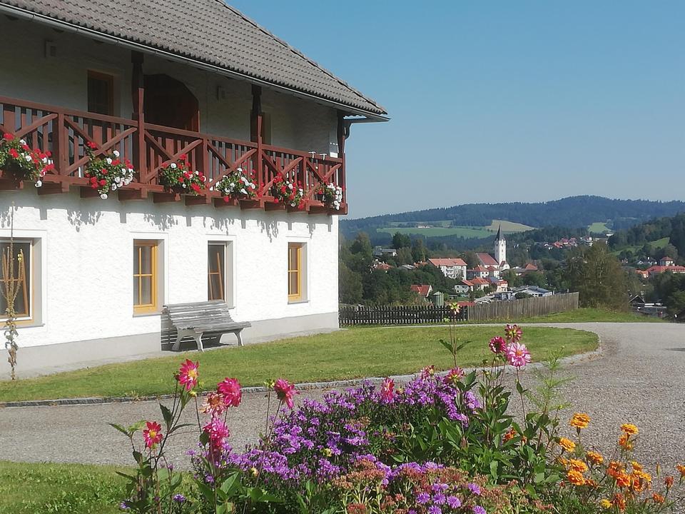 Leitnerhof mit Sicht auf Bad Zell