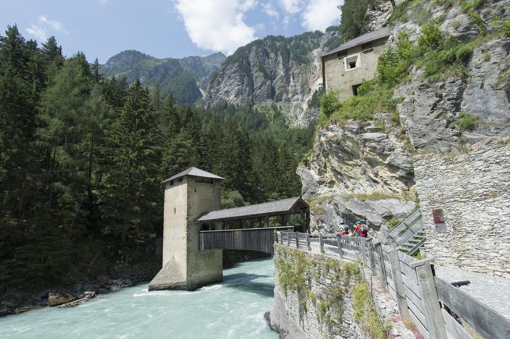 1. Radfahrer FESTUNG ALTFINSTERMÜNZ @Tiroler Oberland Tourismus_Gruener Thomas;  (1).jpg