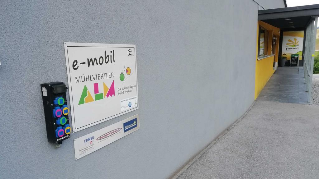E-Bike-Ladestation-UWB_Sonnberg_WEB