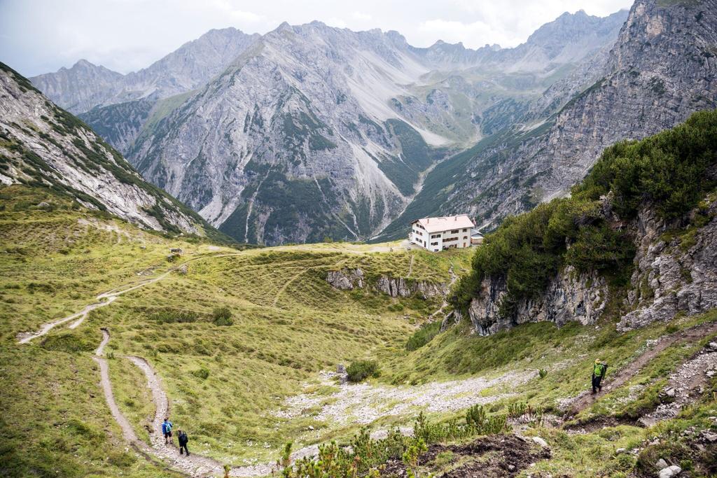 Lechtaler Alpen-Zams, Steinseehütte, von Hanauerhütte bis Württemberger Haus, Adlerweg, Etappe 20_Tirol Werbung_Gigler Dominik_Zams (1).jpg