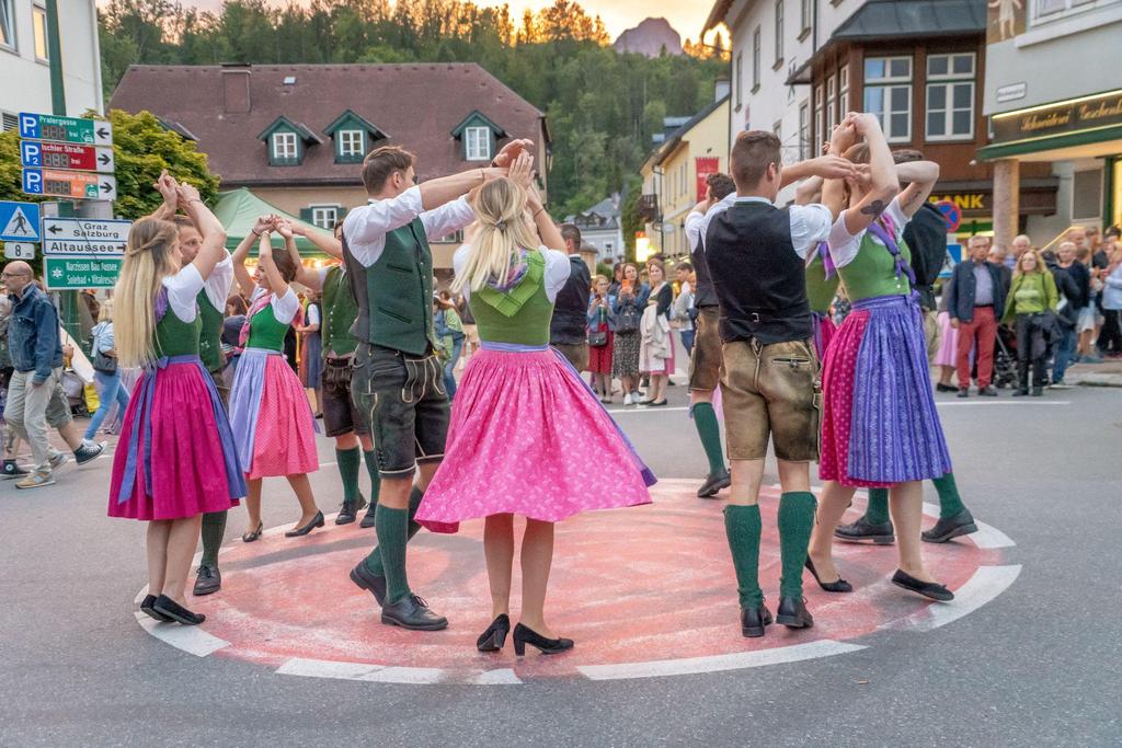 Sommernacht, Nacht der Tracht