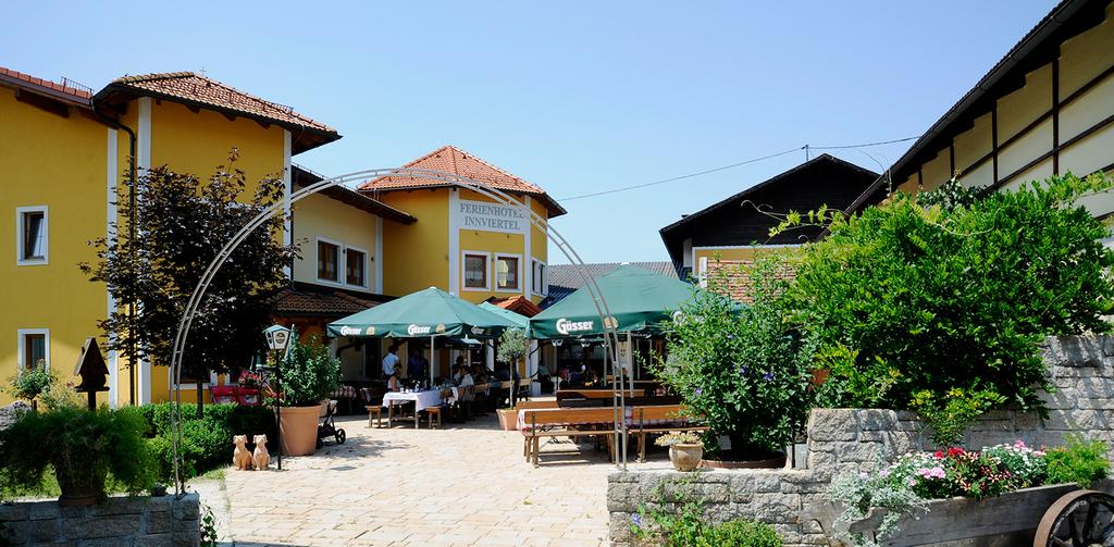 Ferienhotel Innviertel Kirchheim Außenansicht