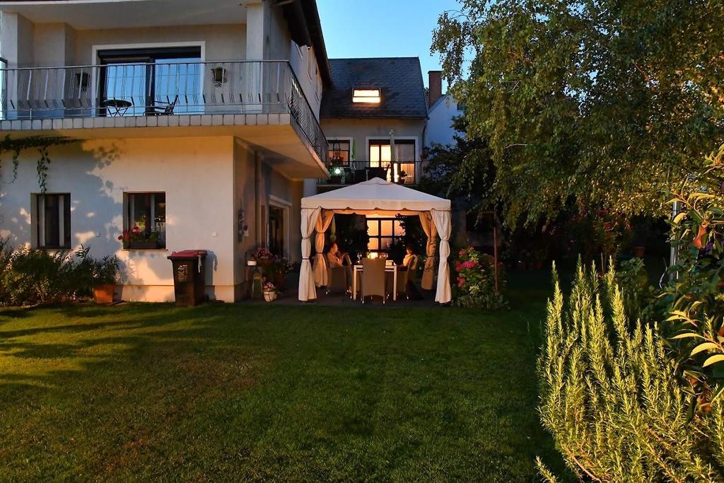 Garten am Abend