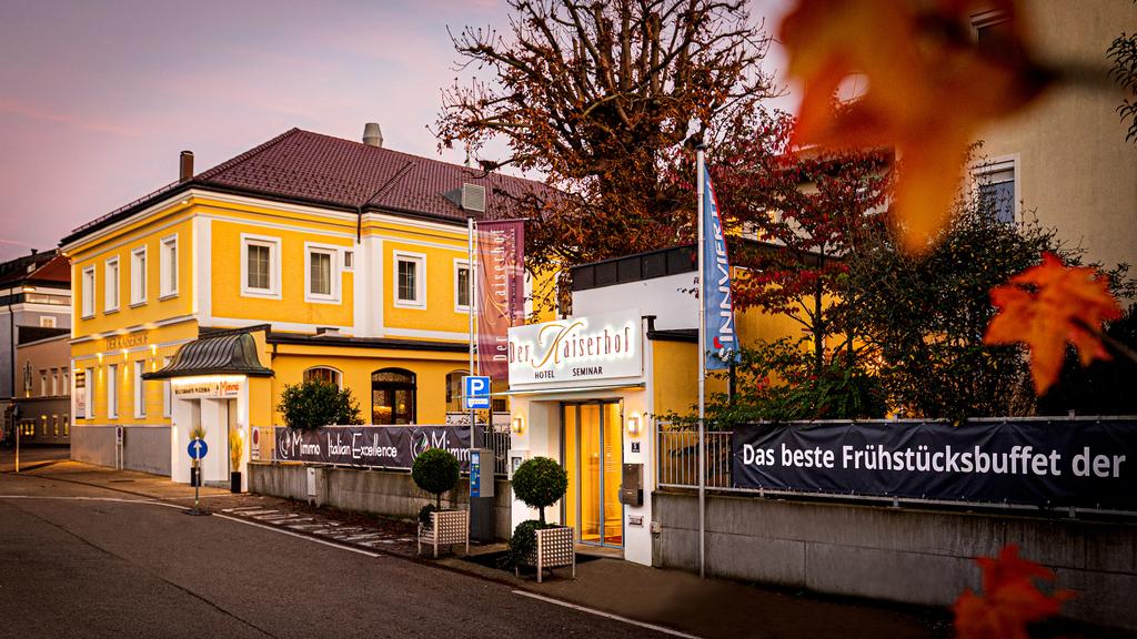 Aussenansicht Hotel Der Kaiserhof in Ried im Innkreis