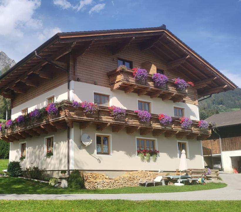 Bauernhaus im Sommer