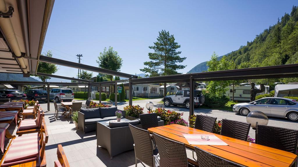 Terrasse des Restaurant Karwendel Camping
