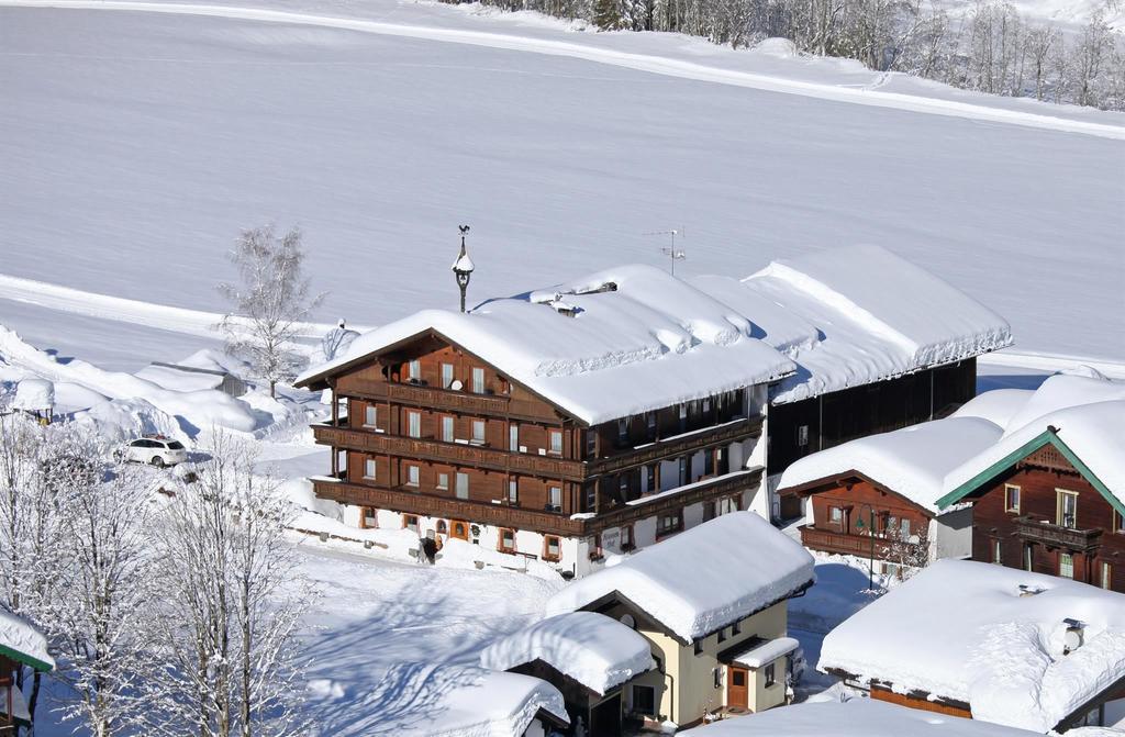 Klausenhof - Außenansicht Winter