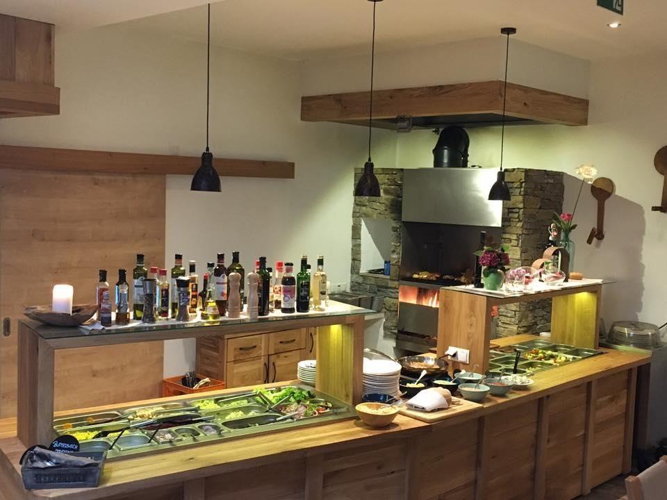 Restaurant Almdiele in Hart im Zillertal - Grill