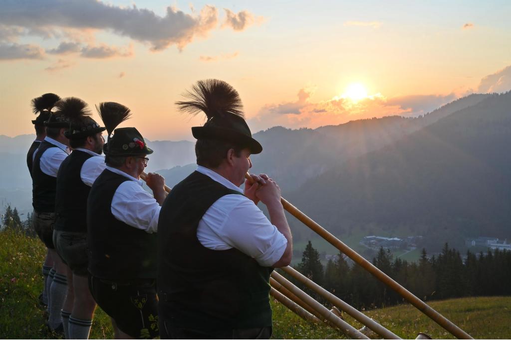 Alphornbläser am Wiedhag