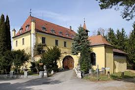 schloss-au-1