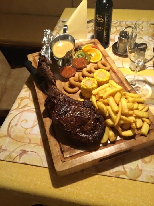 Tomahawk Steak vom Grill