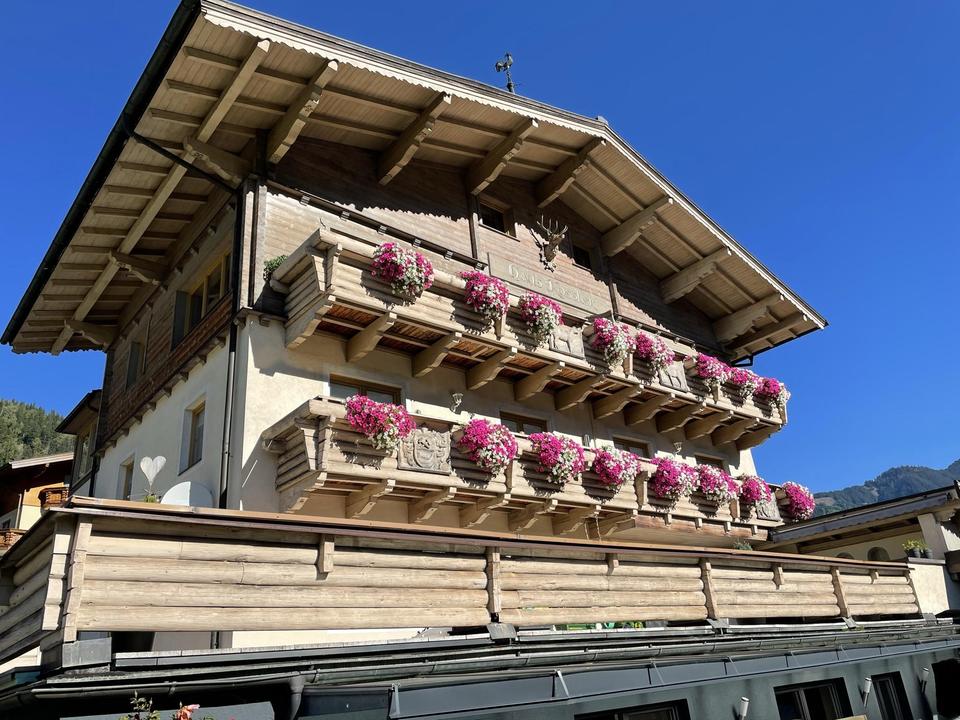 Appartementhaus Kössler Haus im Sommer