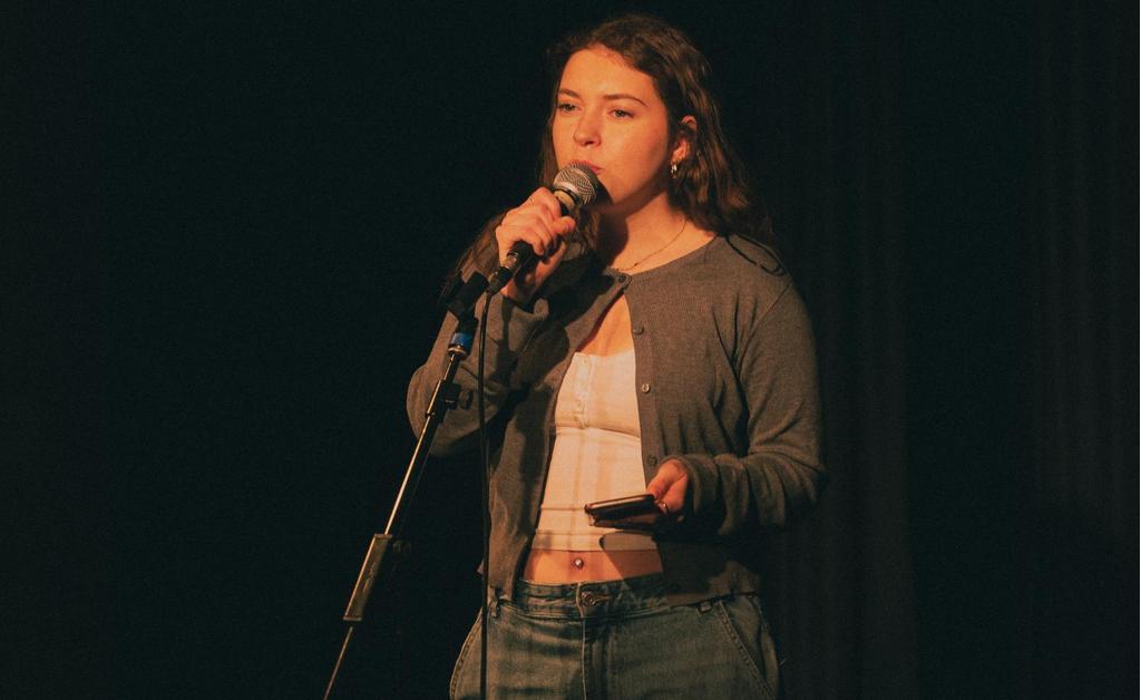 2025_Saumarkt_micdrop_Aisha-Schweikart2-Foto-Constantin-Eberle.jpg
