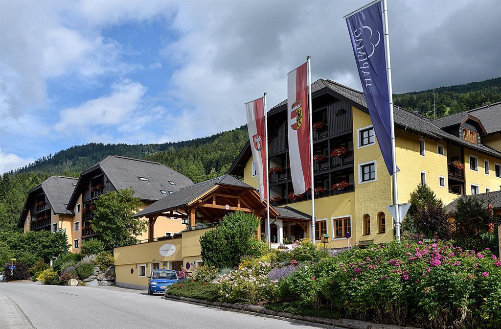 Aussenansicht Resort Eingangsbereich