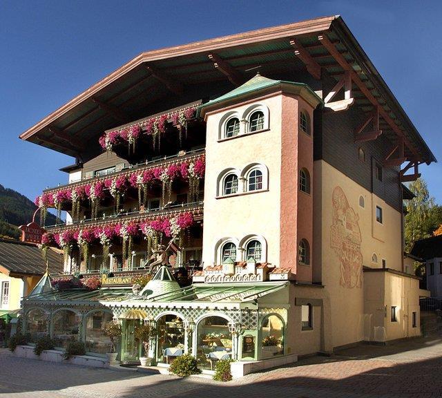 Hotel bauer