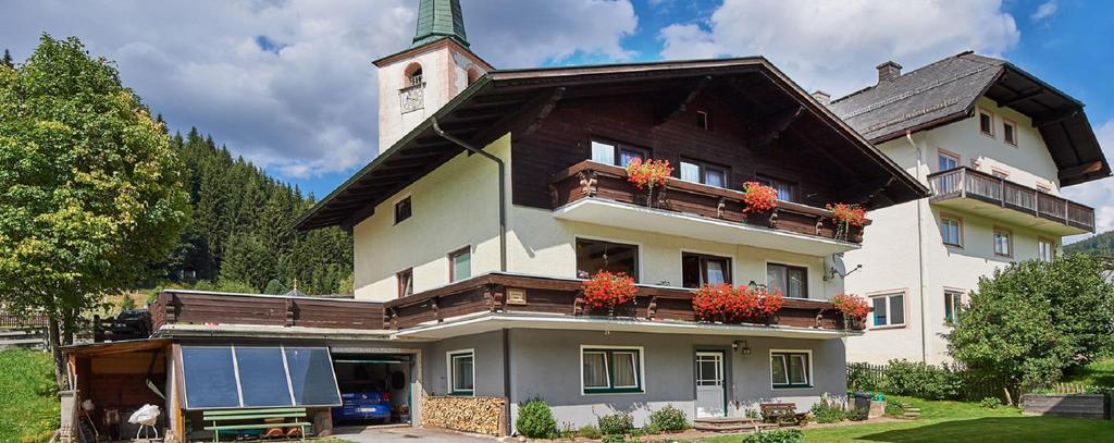 Sommeransicht Haus Kristall