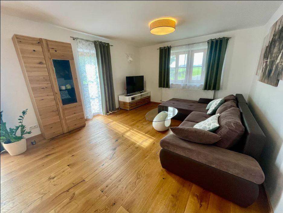Wohnzimmer mit Schlafcouche