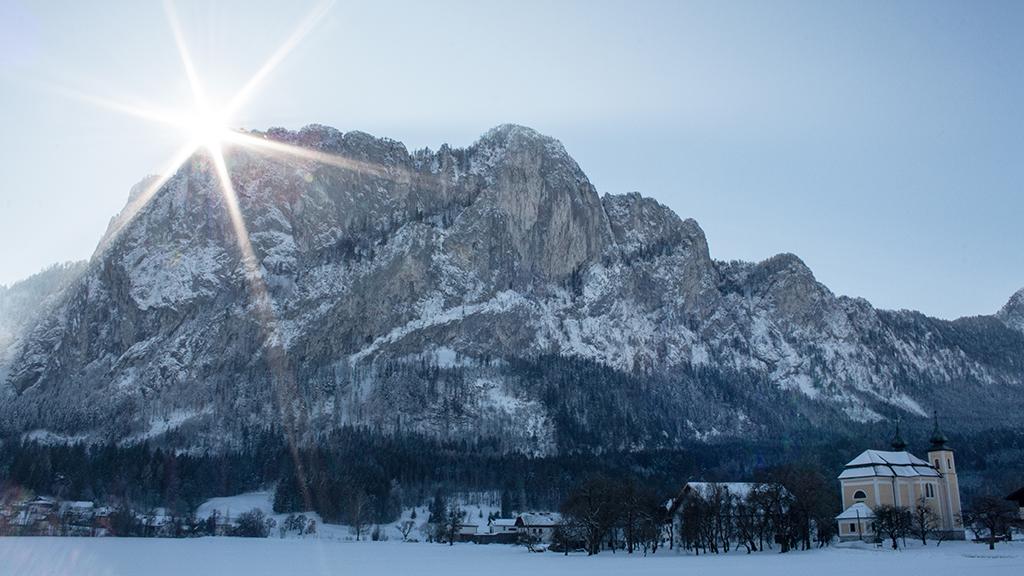 Kirche St. Lorenz und Drachenwand