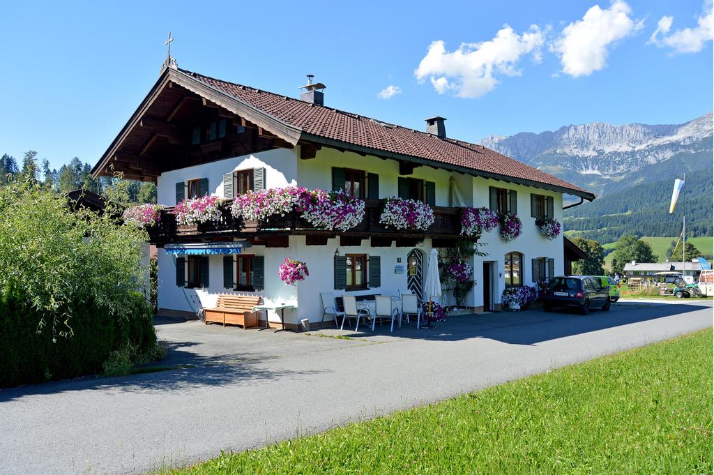 Ferienwohnung-Haus-Sonnau-Ellmau-Au-5-Marlene-Leit