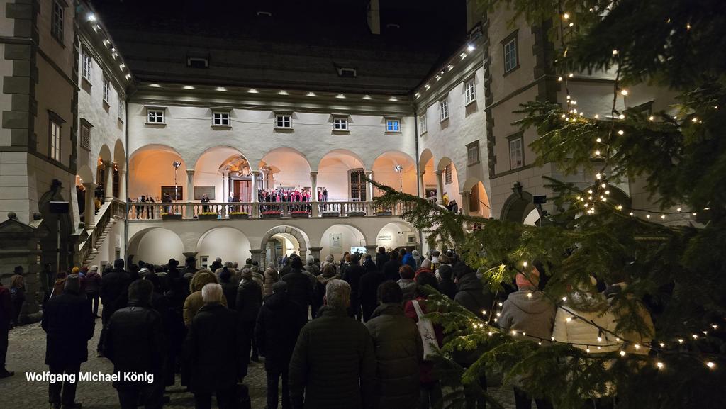 Stiller Advent Landhaushof__