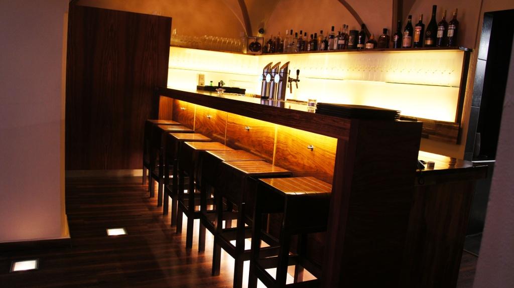 Emilia Weinbar Restaurant Lounge