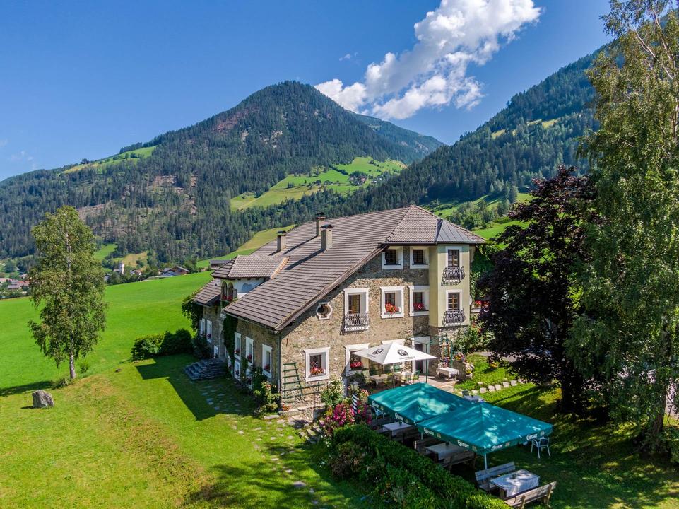 Putzenhofgrosskirchheimaussenansicht