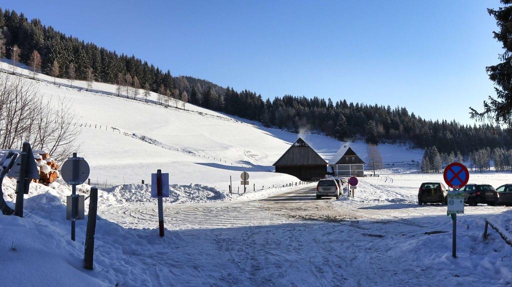 Parkplatz bei der Lanzalm - Roßbach