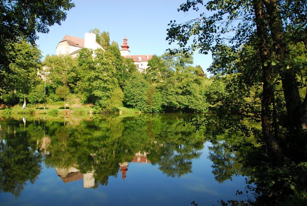 Fischen im Schlossteich Waldenfels
