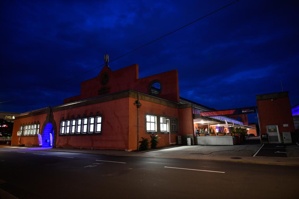 Dome_aussen_night
